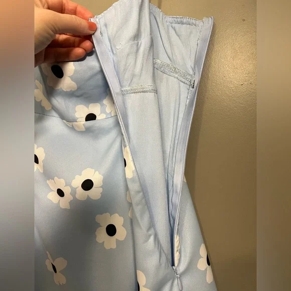 Princess Polly “Dare” Baby Blue Floral Mini Dress NWT - Size 4 - Picture 5 of 11